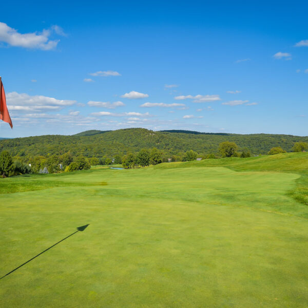 Hole 2 - Skyward at SkyView Golf Club in New Jersey.